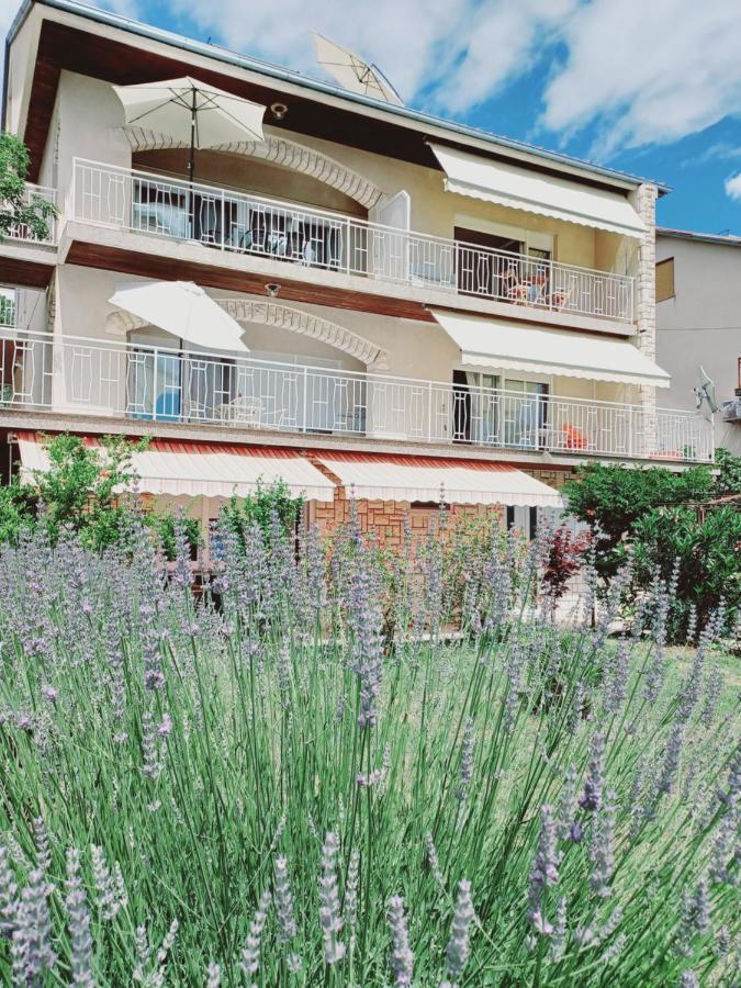 Apartment Lucija Dramalj Exterior foto